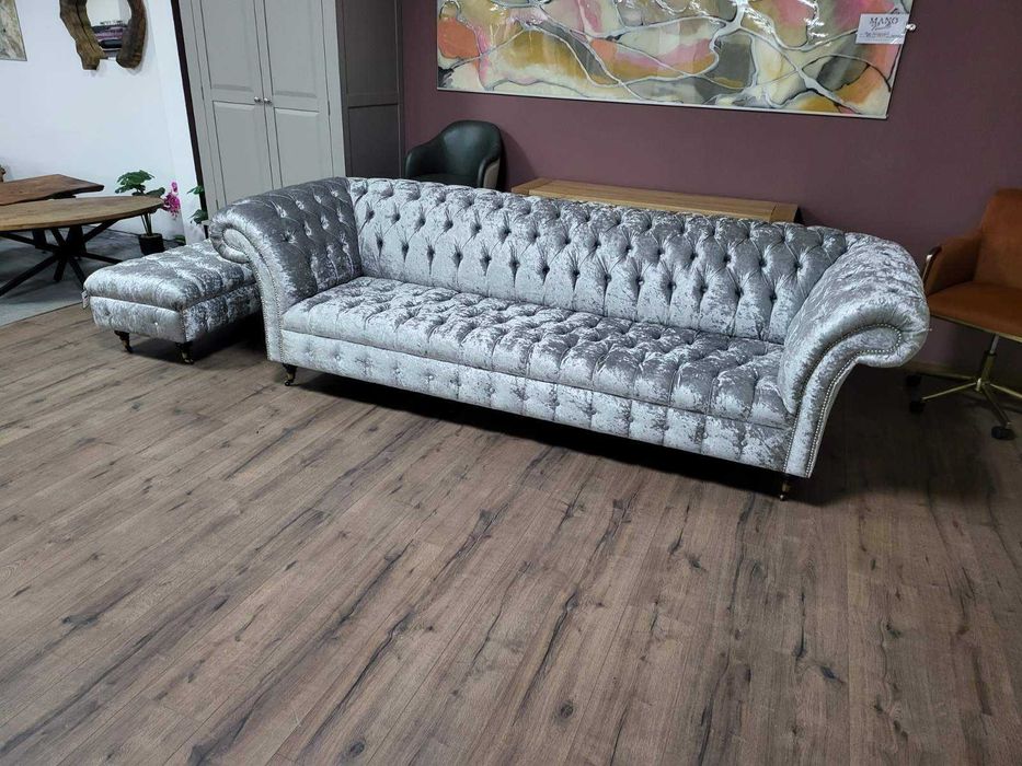 Голям сив диван от плат Честърфийлд и табуретка