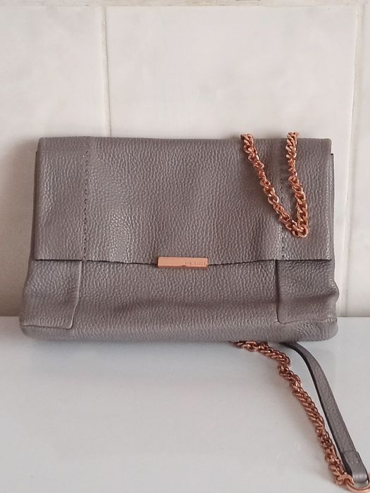 Оригинальные брендовые сумки продам срочно