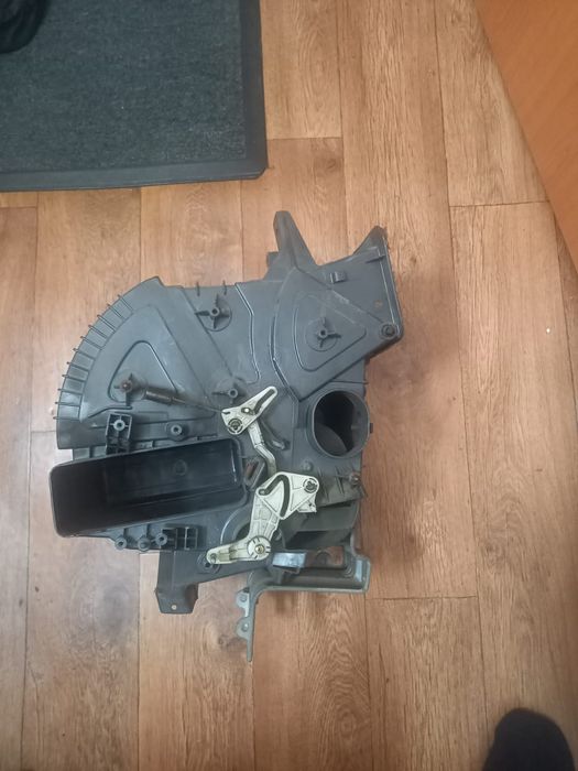 Корпус печки MAZDA 323 BF