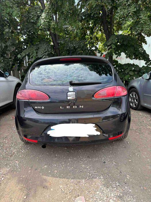 Автомобил Сеат леон