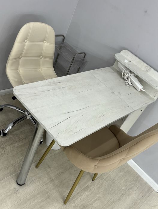 Стол рабочий молочный