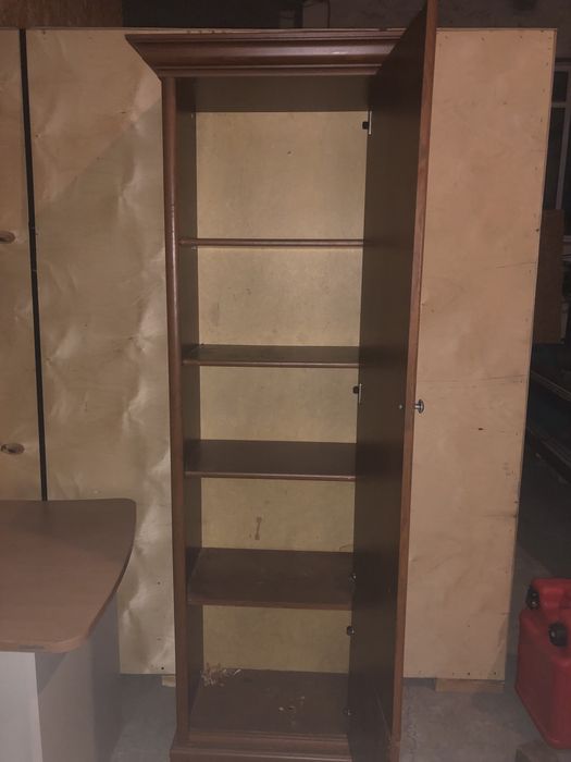 Продам шкафчик с полками