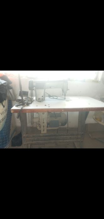 Тикув машинасикелишилган нархда сотилади