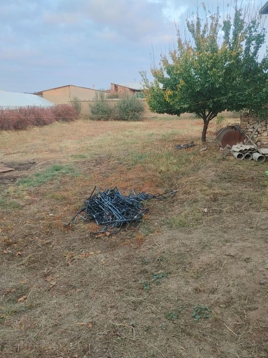 Участка сотилади 8 сотых