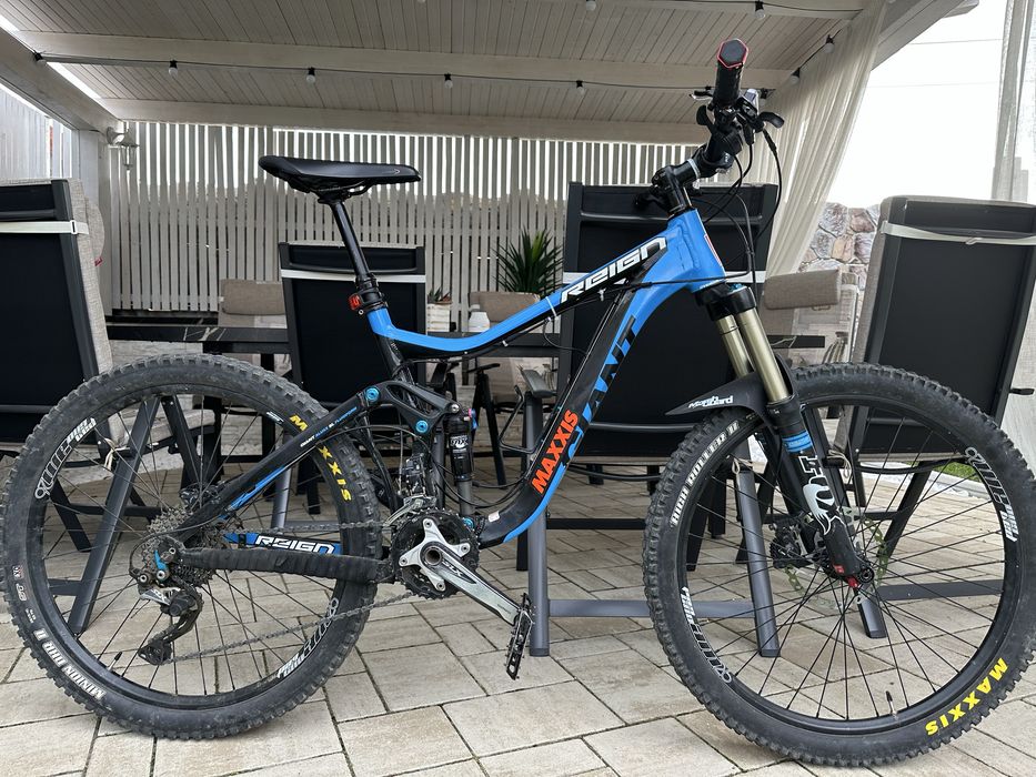 Bicicleta full suspension, xt slx dropper shock , giant reign
