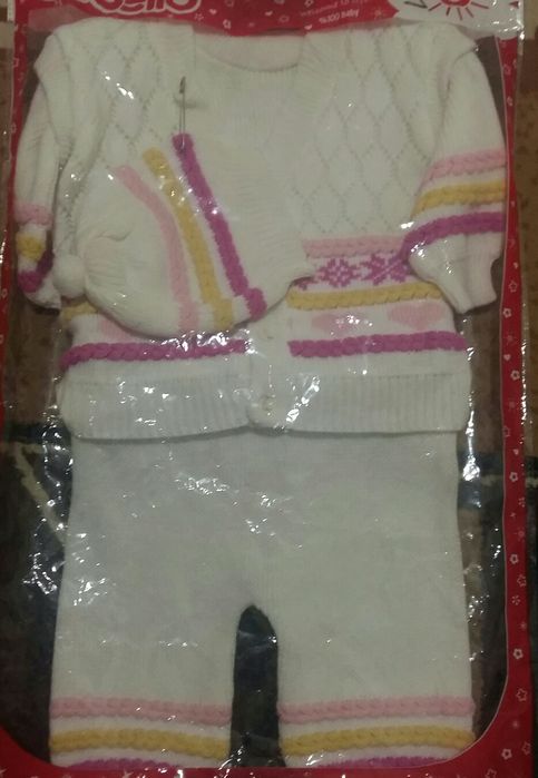 Продам новый костюм на девочку