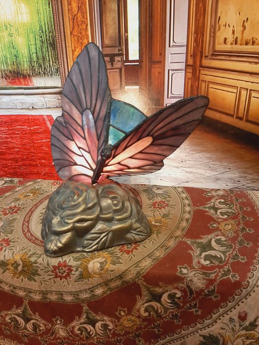 flotute , veioza tiffany functionala