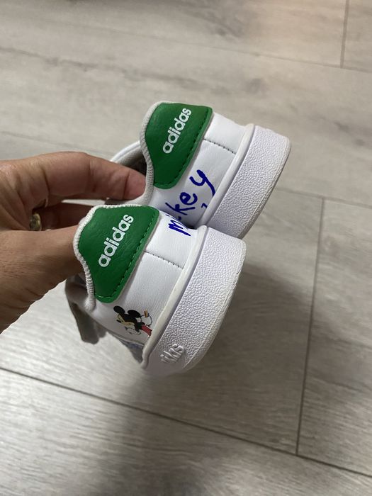 Adidasi adidas mickey marime 23