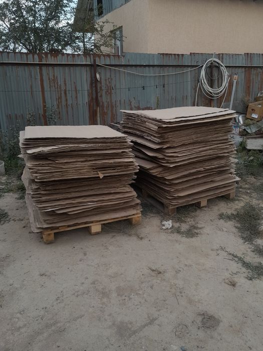 Продам коробки для дом срочна 2 падон