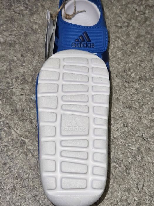 Нови сандали adidas