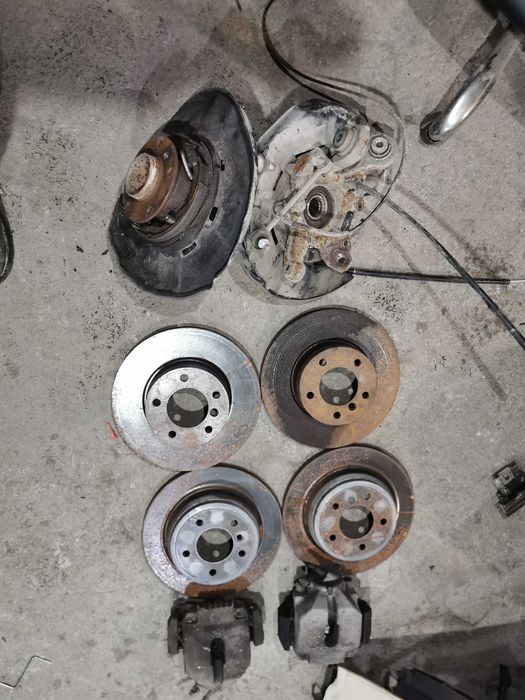 Части за BMW e9x 325xi 4x4