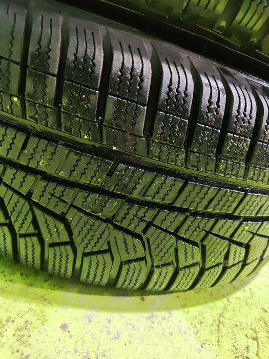 2 бр 205/60/16 Hankook