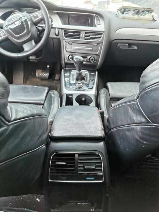 Dezmembrez audi A4 B8 2.7 breack/usa audi a8 b8/stop audi a4 b8/haion/