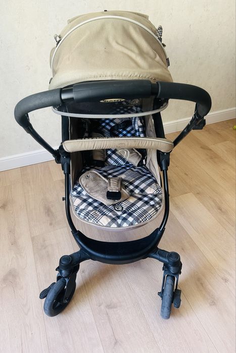 Детская коляска в отличном состоянии