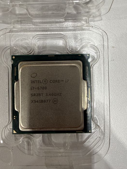 Процесор Intel Core i7-6700