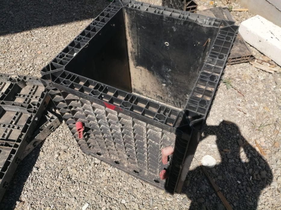 Vand 100 cofraje Geoplast Italia dinABS pentru stalpi 50/55 cm si 300 GeoSky Geoplast