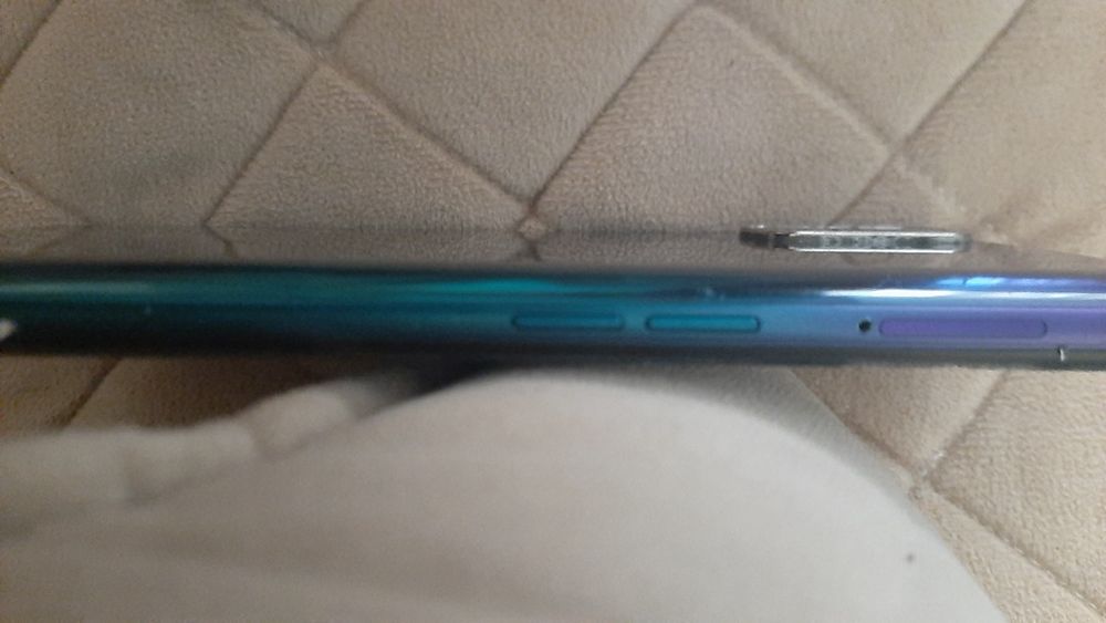 Oppo A72                 б