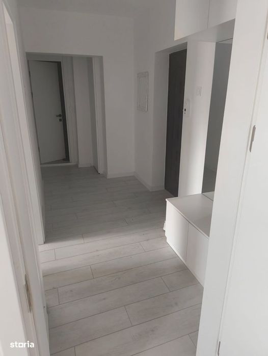 Apartament 2 camere, balcon, Piata Unirii