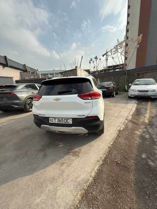 tracker 2023 srochna faqat pul zarur