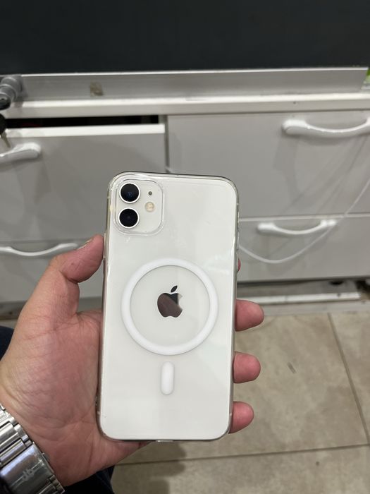 iphone 11 64гб.