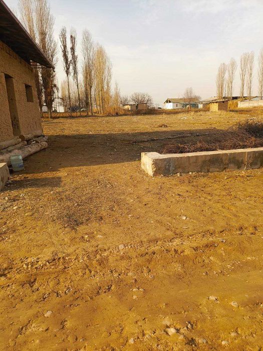 Янгийўл тумани Шўралисой махаласида 16 соток уй сотилади