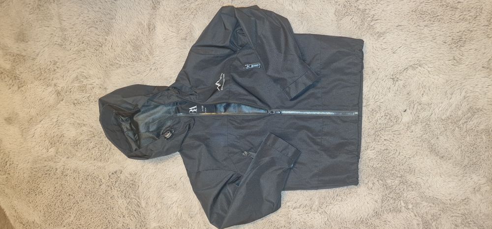 Vand haine copii primăvara-toamnă.