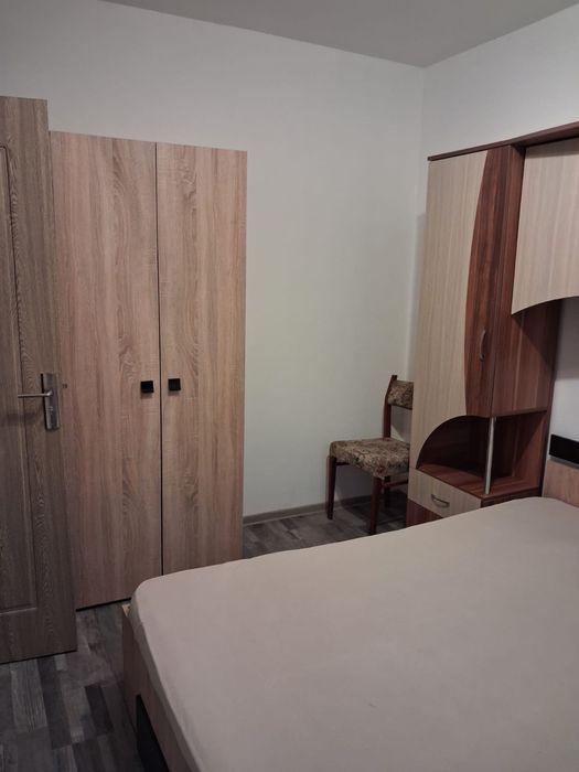 Inchiriez apartament