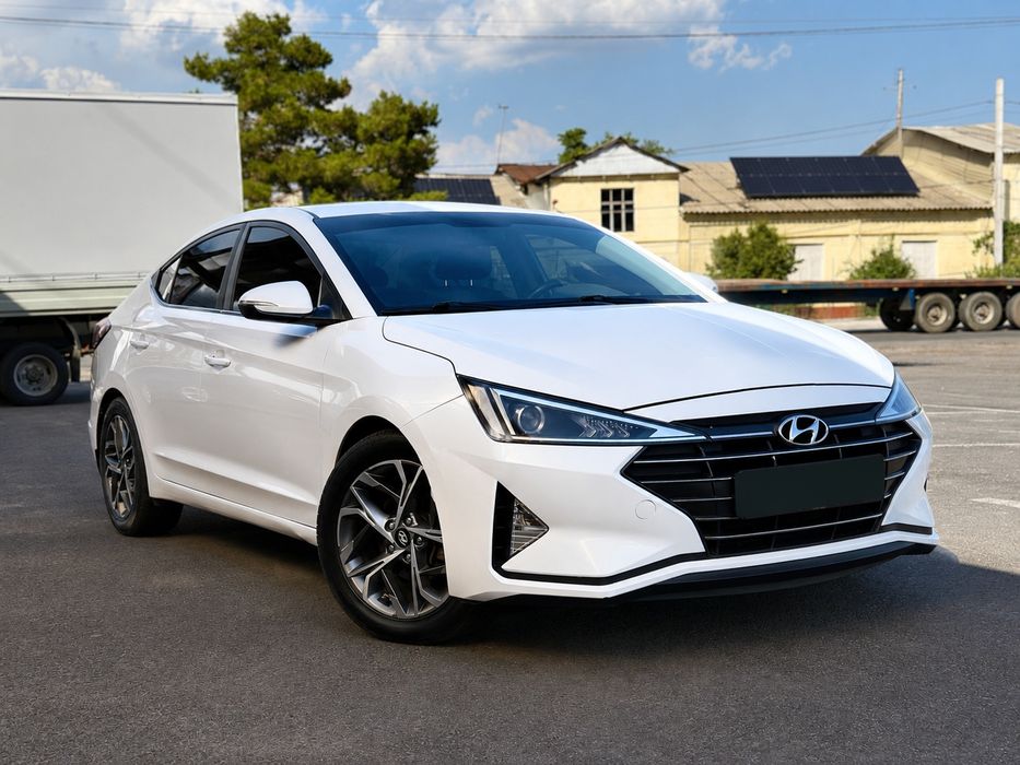 Hyundai Elantra 2020
