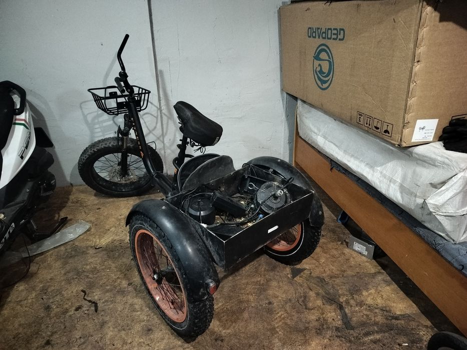 Продам трёхколёсный фетбайк.