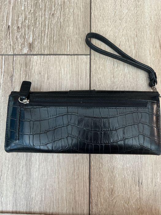 Дамска чанта с подарък