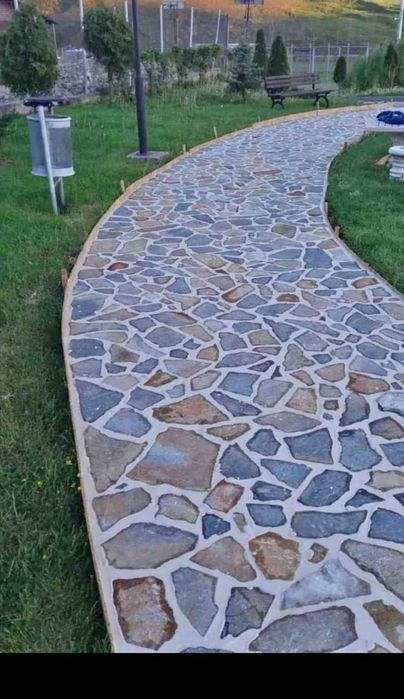 Piatra naturala  vând si monteze