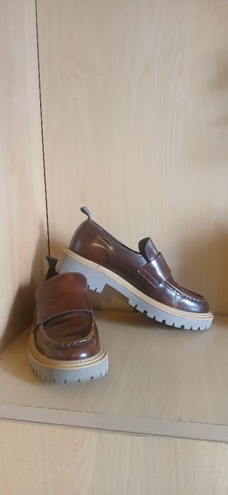 Боти и обувки естествена кожа