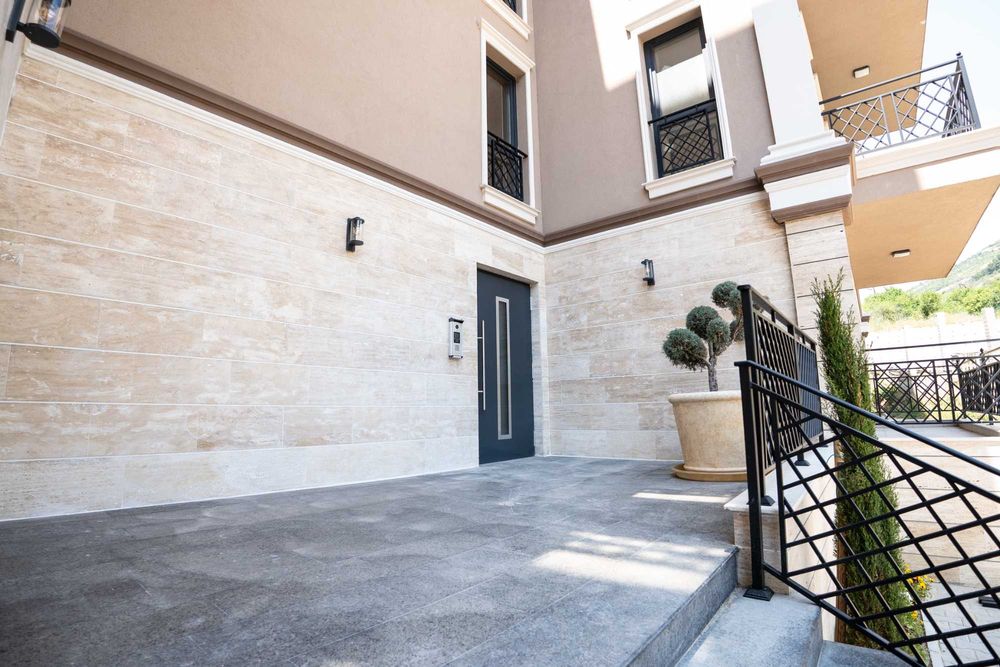 Продава се Тристаен апартамент в Карлово - 119 кв.м за 1503 €/кв.м - Снимка #18