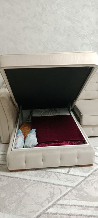 Продам угловой диван