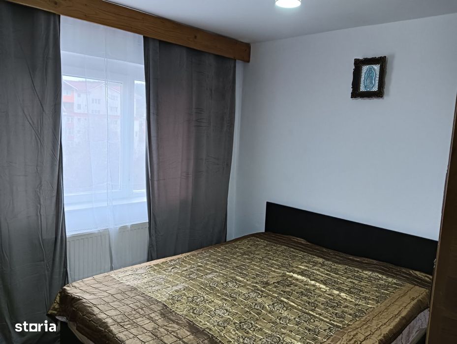 Închiriez ap.2 camere Stefan cel Mare,250 euro negociabil