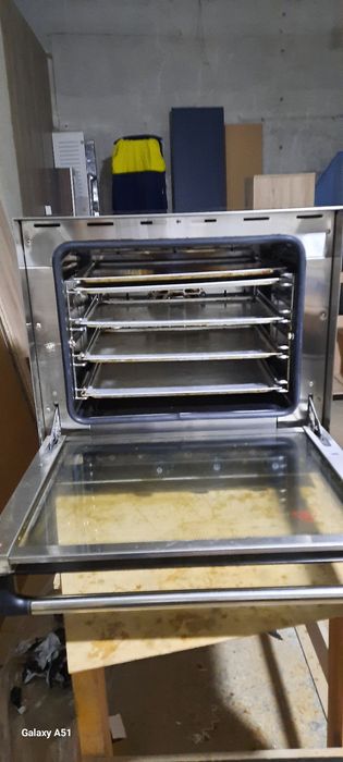 Продам печь конвекционная (Новый)