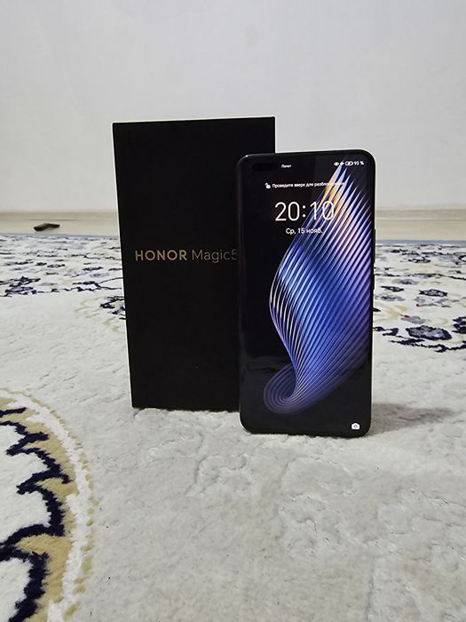 Honor Magic5 Pro