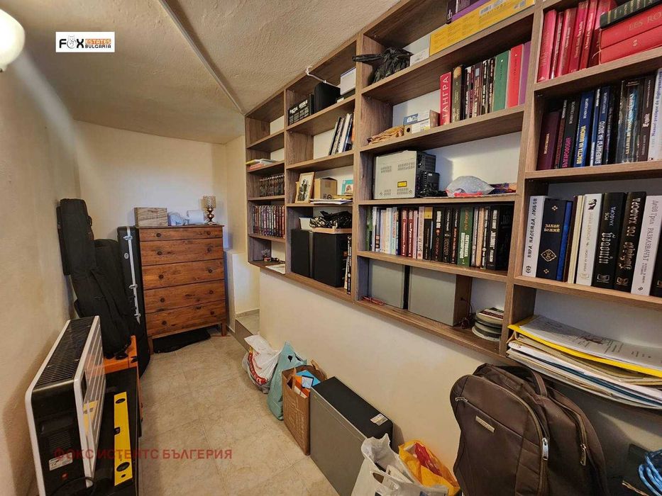 Дава се под наем Къща в Садово - 200 кв.м за 357 € - Снимка #1