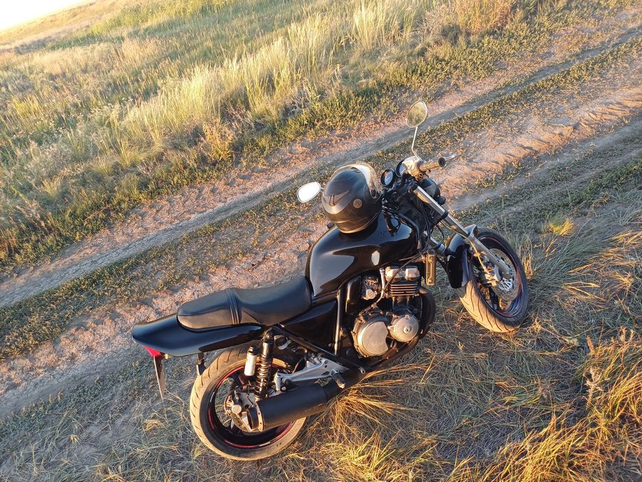 Продам  мотоцикл  хонда  400