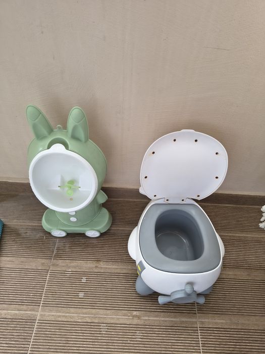 Детско гърне и писуар
