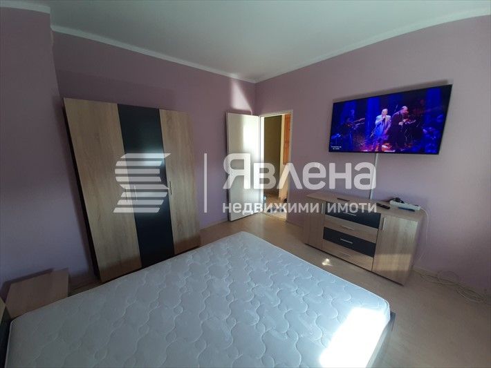 Продава се Тристаен апартамент в Ямбол, Георги Бенковски - 78 кв.м за 654 €/кв.м - Снимка #2