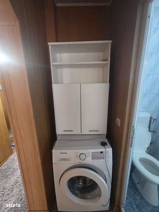 Apartament 3 camere Mioveni, et. 2 zona piata