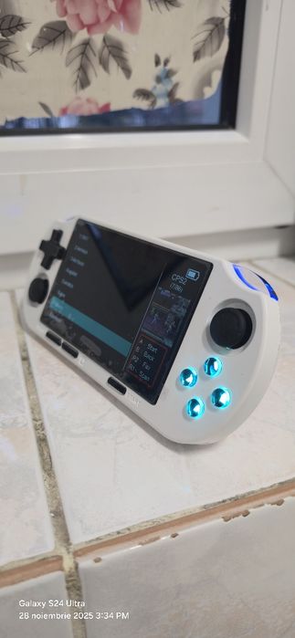 Mini consolă cu jocuri din copilărie