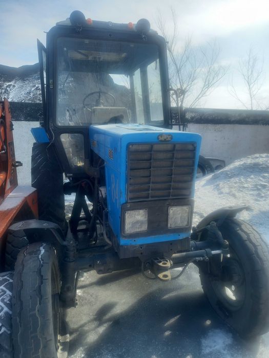 Трактор колесный МТЗ б/у