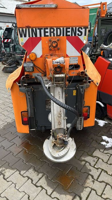 Maturatoare Hako Citymaster 1200 si Citymastre 1600 cu sararita