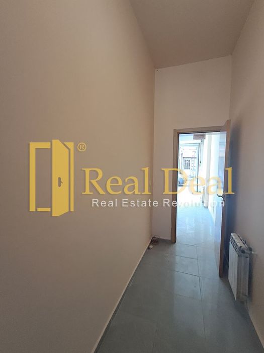 Магазин в София Център площ 50 цена 650