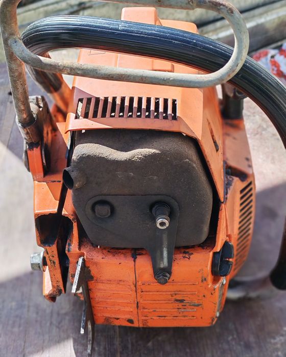 Husqvarna 162 se funcțională. Drujba
