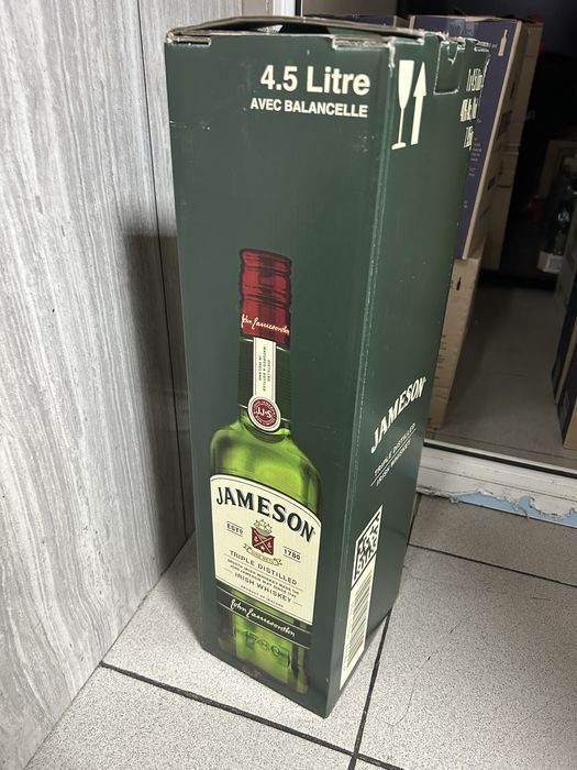 Бутылка 4.5л пустая