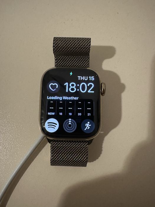 Apple Watch Series 8 Gold Stainless Steel 41mm (GPS + Cellular)