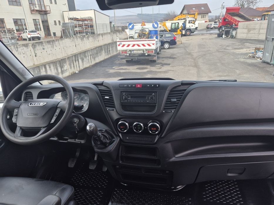 Vand Iveco daily 7 locuri 35c140